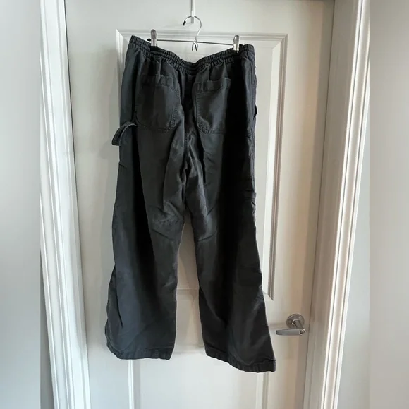 aerie Black Cargo Drawstring Pants with White Drawcord - Picture 2 of 7